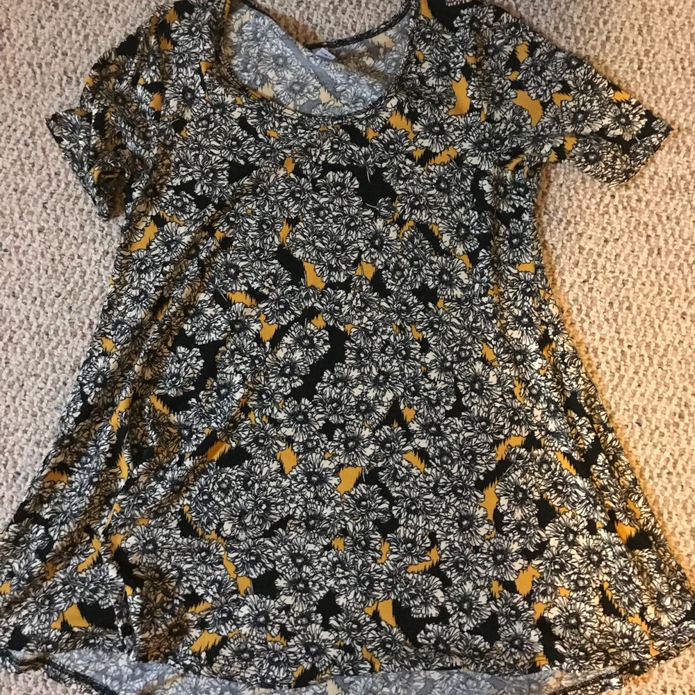 Lularoe Perfect tee